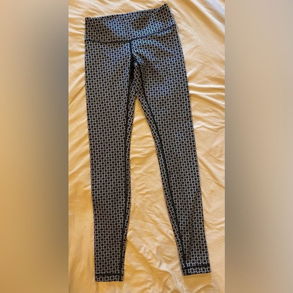 lululemon athletica Pants - Lululemon Wunder Under Leggings Full-On‎ Luon Tri Geo Silver Spoon, Size 0-1
